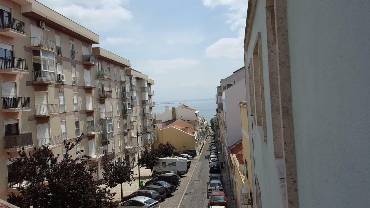 Apartamento Com Vista Para O Tejo Lisboa Eksteriør billede